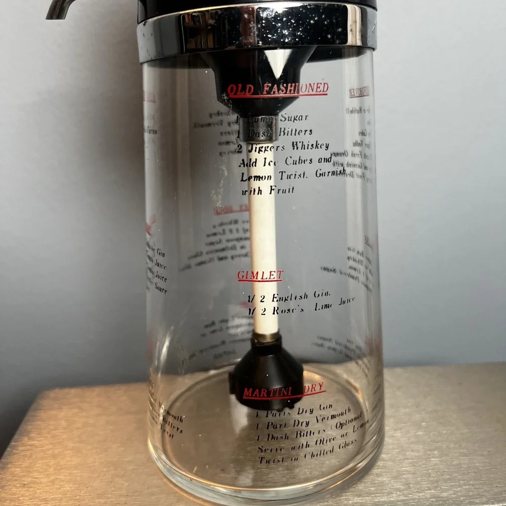 Vintage Mix'n Pour-O-Matic Electric Cocktail Shaker Glass Recipe Carafe Black